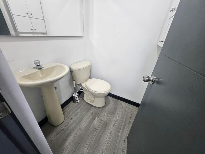 Oficina en arriendo en El Tesoro, Medellín, 35 m² · foto 3 de 16