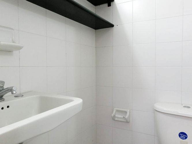 Oficina en arriendo en El Poblado, Medellín, 38 m² · foto 5 de 6