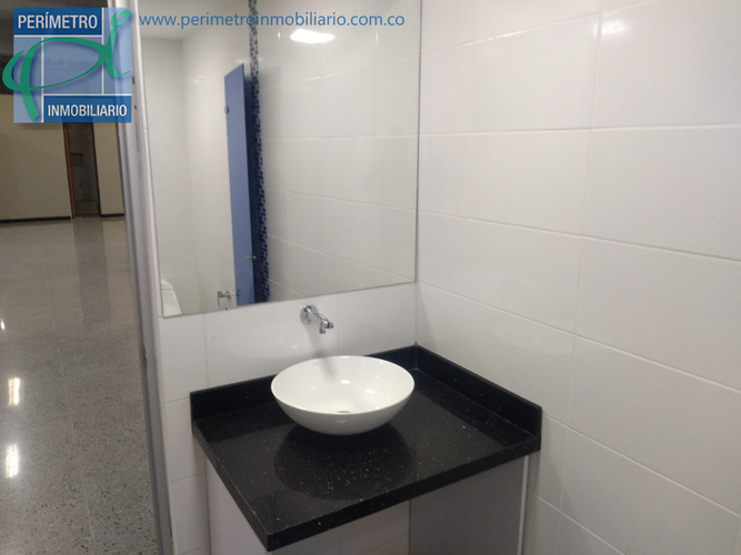 Oficina en arriendo en Guayabal, Medellín, 202 m² · foto 8 de 17
