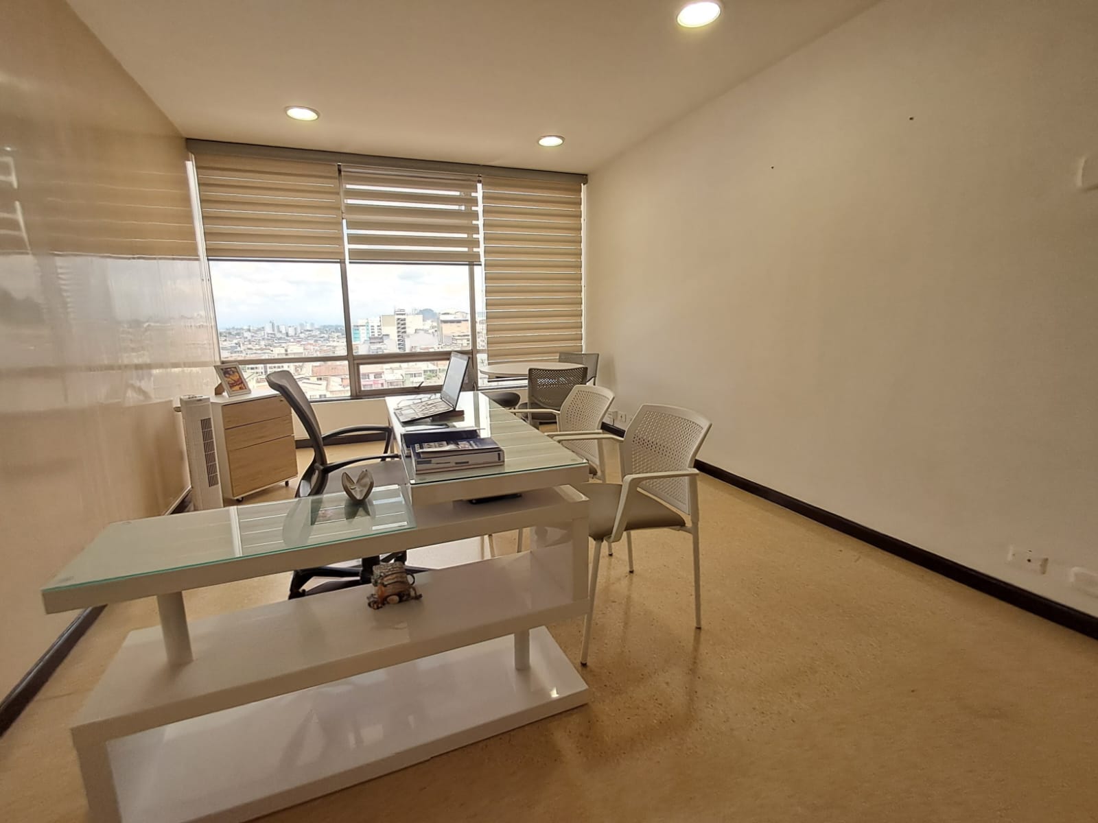 Oficina en Arriendo en Sector plaza de bolivar, Pereira