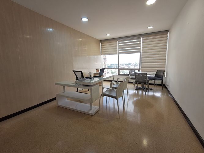 Oficina en arriendo en Sector Plaza De Bolivar, Pereira, 25 m² · foto 3 de 8