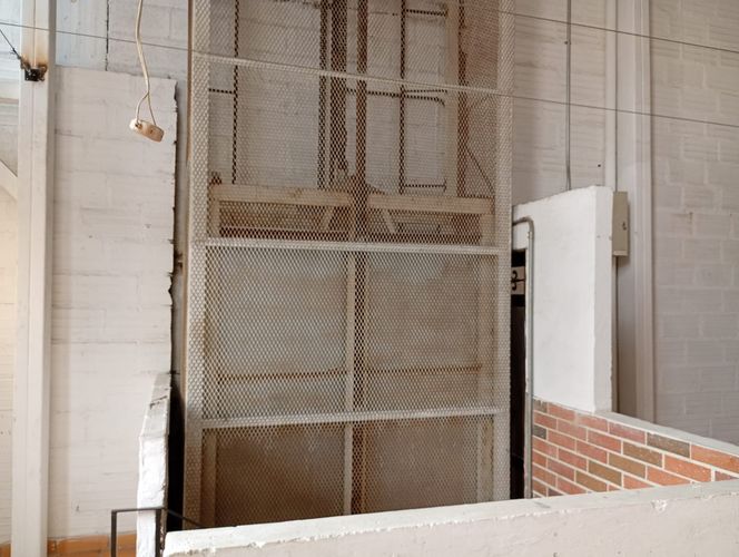 Bodega en arriendo en Cristo Rey, Medellín, 130 m² · foto 4 de 9