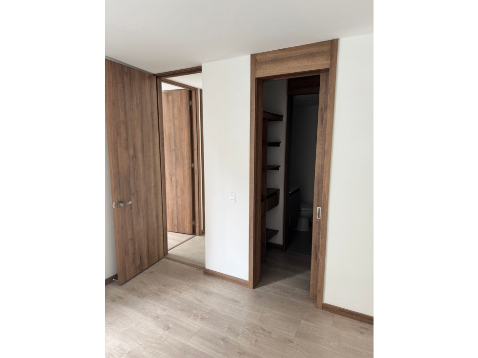 Apartamento en venta en Loma Del Barro, Envigado · foto 6 de 12