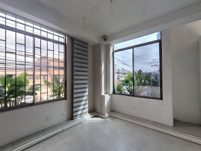 Bodega en arriendo en Cristo Rey, Medellín, 220 m² · foto 6 de 20