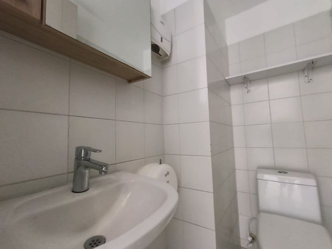 Bodega en arriendo en Cristo Rey, Medellín, 220 m² · foto 8 de 20