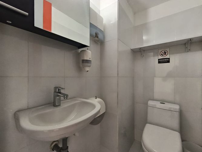 Bodega en arriendo en Cristo Rey, Medellín, 220 m² · foto 13 de 20