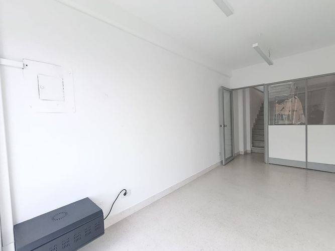Bodega en arriendo en Cristo Rey, Medellín, 220 m² · foto 16 de 20