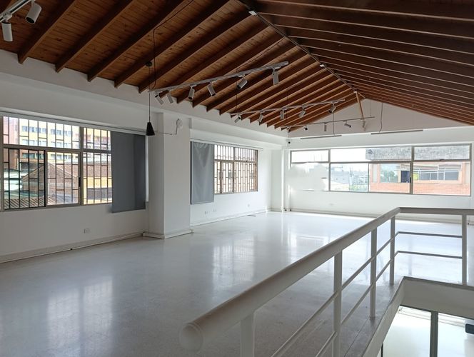 Bodega en arriendo en Cristo Rey, Medellín, 220 m² · foto 19 de 20