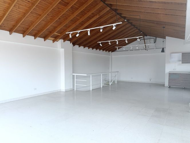 Bodega en arriendo en Cristo Rey, Medellín, 220 m² · foto 20 de 20