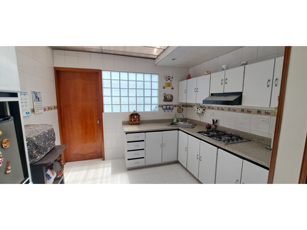 Casa en venta en Américas Central, Bogotá · foto 2 de 19
