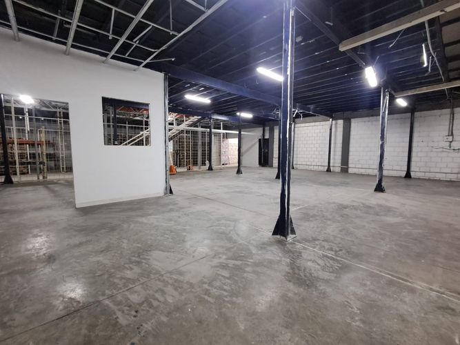 Bodega en arriendo en Santana, Dosquebradas, 220 m² · foto 3 de 8
