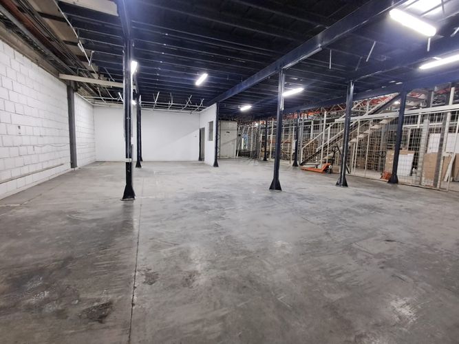 Bodega en arriendo en Santana, Dosquebradas, 220 m² · foto 4 de 8