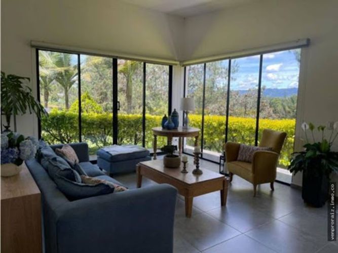 Finca en venta en El Porvenir, Rionegro, 210 m² · foto 2 de 13