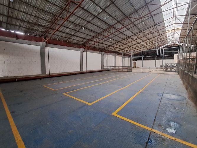 Bodega en arriendo en Santana, Dosquebradas, 526 m² · foto 2 de 8