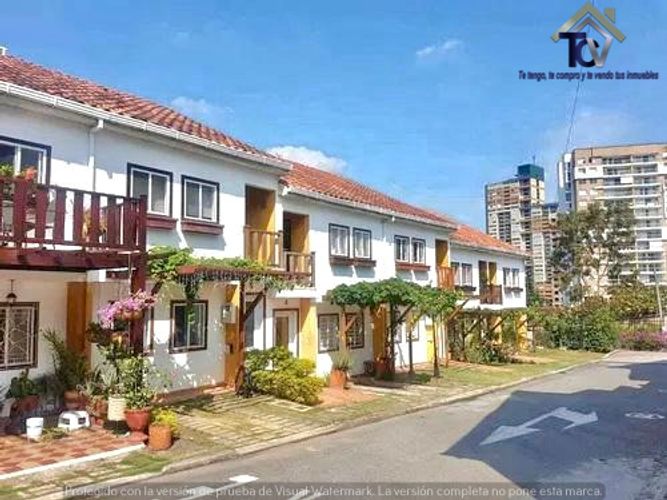 Casa de 3 alcobas en venta en Anillo Vial, Floridablanca, 110 m² · foto 2 de 16