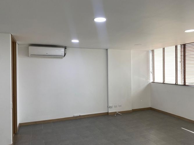 Oficina en venta en El Poblado, Medellín, 53 m² · foto 4 de 20