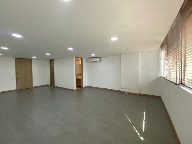 Oficina en venta en El Poblado, Medellín, 53 m² · foto 9 de 20