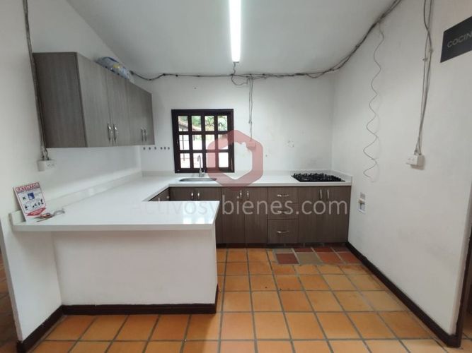 Bodega en arriendo en El Chingui, Envigado, 3700 m² · foto 16 de 24