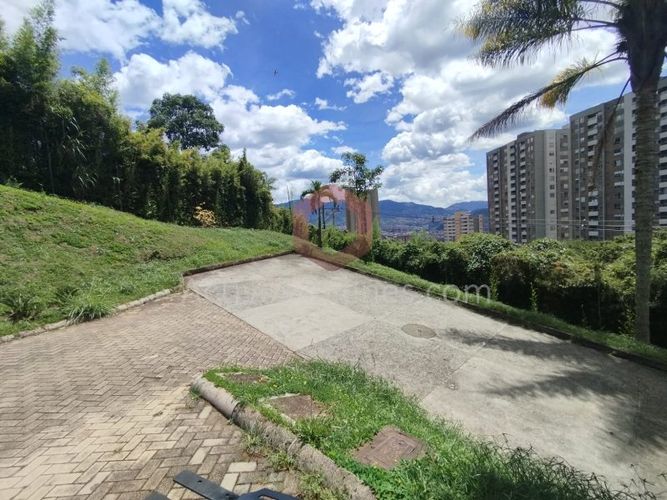 Bodega en arriendo en El Chingui, Envigado, 3700 m² · foto 21 de 24
