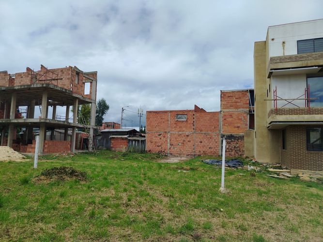 Lote en venta en Fonquetá, Chía, 172 m² · foto 6 de 7