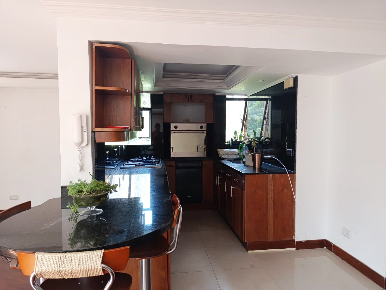 Apartamento en arriendo en El Poblado, Medellín · foto 2 de 20