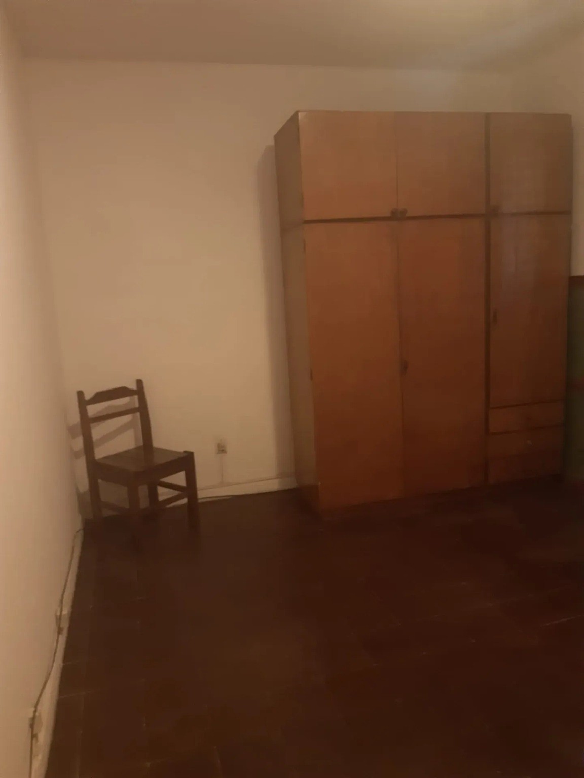 ALQUILER EN LA TEJA, 2 DORMITORIOS, SEGUNDO PISO POR ESCALERA, 2 BALCONES, SIN GASTOS COMUNES · Foto 2