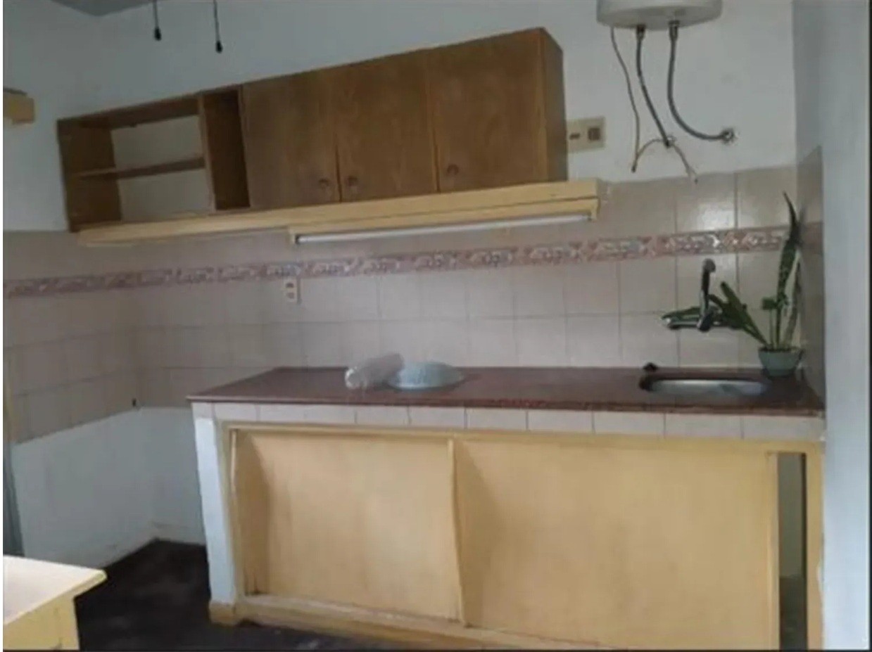 ALQUILER EN LA TEJA, 2 DORMITORIOS, SEGUNDO PISO POR ESCALERA, 2 BALCONES, SIN GASTOS COMUNES · Foto 9