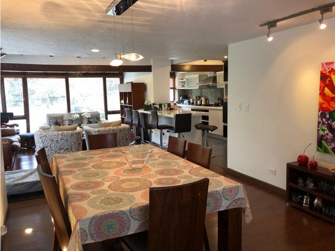 Apartamento de 3 alcobas en venta en Gratamira, Bogotá, 167 m² · foto 2 de 20