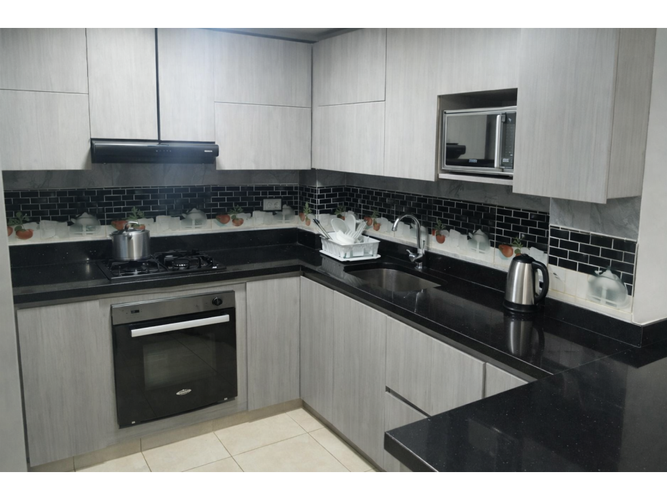 Casa de 4 alcobas en venta en Campo Valdes No.1, Medellín, 132 m² · foto 2 de 20