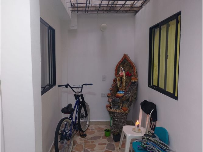 Casa de 4 alcobas en venta en Campo Valdes No.1, Medellín, 132 m² · foto 3 de 20