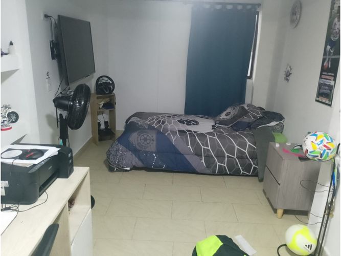 Casa de 4 alcobas en venta en Campo Valdes No.1, Medellín, 132 m² · foto 8 de 20