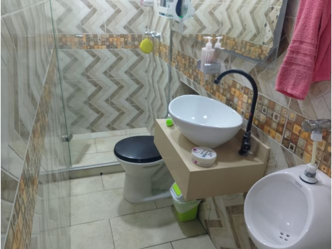 Casa de 4 alcobas en venta en Campo Valdes No.1, Medellín, 132 m² · foto 16 de 20
