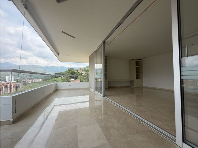 Apartamento de 3 alcobas en venta en Normandia, Cali, 280 m² · foto 3 de 23