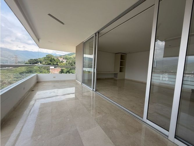 Apartamento de 3 alcobas en venta en Normandia, Cali, 280 m² · foto 5 de 23