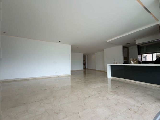 Apartamento de 3 alcobas en venta en Normandia, Cali, 280 m² · foto 8 de 23