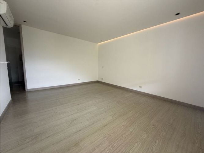 Apartamento de 3 alcobas en venta en Normandia, Cali, 280 m² · foto 10 de 23