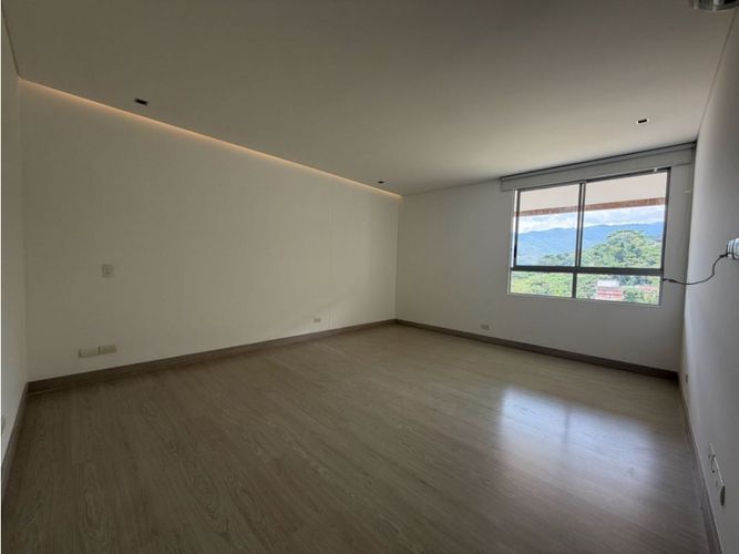 Apartamento de 3 alcobas en venta en Normandia, Cali, 280 m² · foto 11 de 23