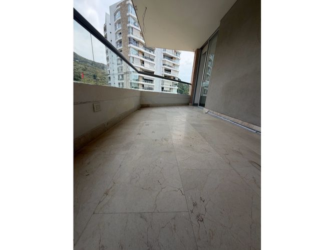 Apartamento de 3 alcobas en venta en Normandia, Cali, 280 m² · foto 17 de 23
