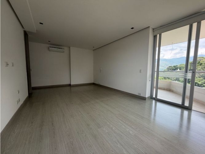 Apartamento de 3 alcobas en venta en Normandia, Cali, 280 m² · foto 20 de 23
