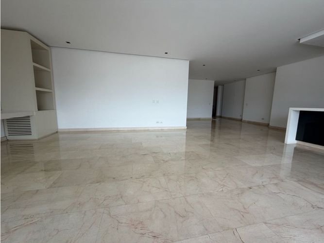 Apartamento de 3 alcobas en venta en Normandia, Cali, 280 m² · foto 22 de 23