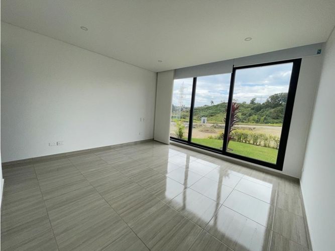 Casa de 4 alcobas en venta en Los Pinos, Armenia, 856 m² · foto 4 de 15