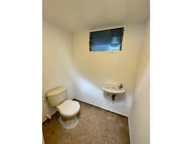 Casa de 11 alcobas en venta en Rincon Santo, Armenia, 290 m² · foto 10 de 24