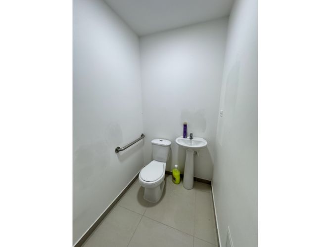 Consultorio en venta en Fundadores, Armenia, 140 m² · foto 14 de 14