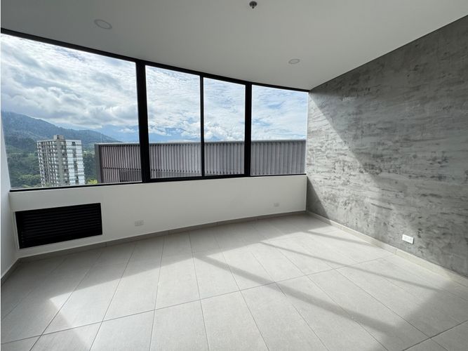 Local en venta en Cr. Zonata, Armenia, 33 m² · foto 2 de 12