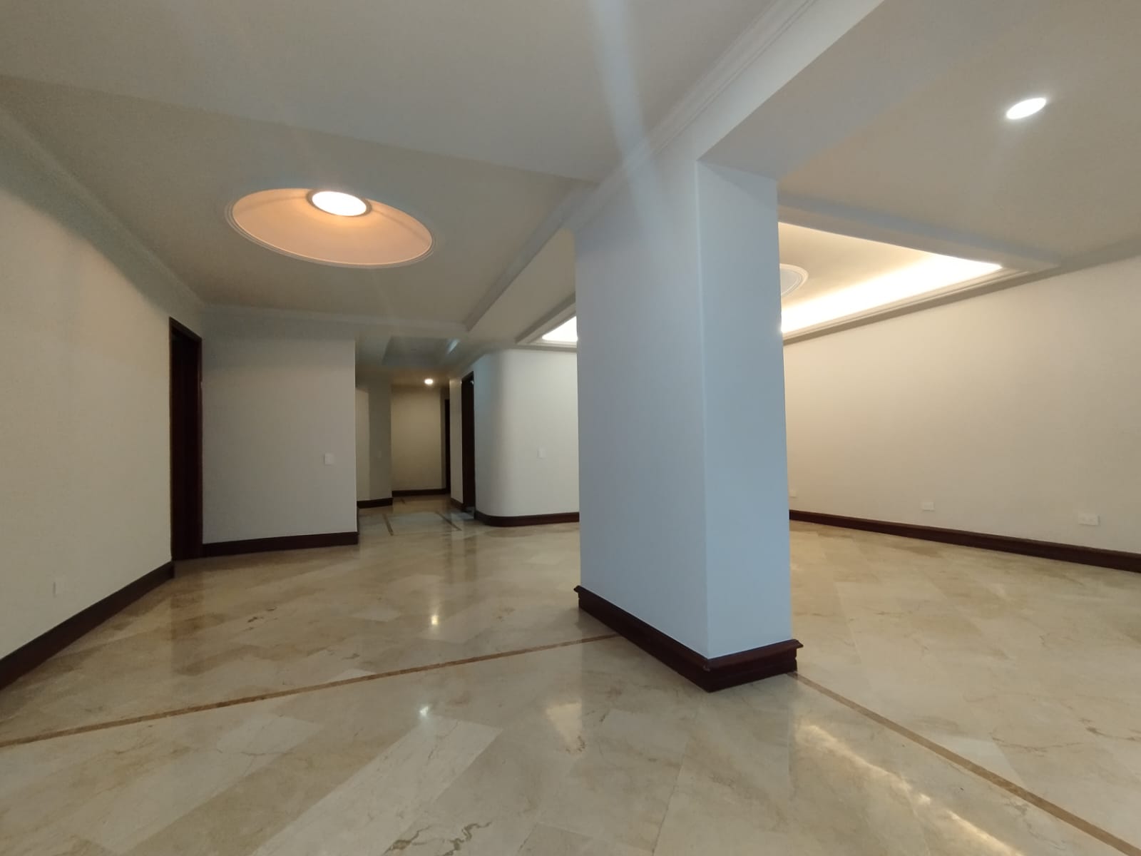 Apartamento en arriendo en El Poblado, Medellín · foto 2 de 20