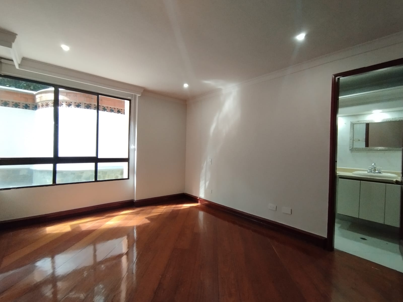 Apartamento en arriendo en El Poblado, Medellín · foto 9 de 20