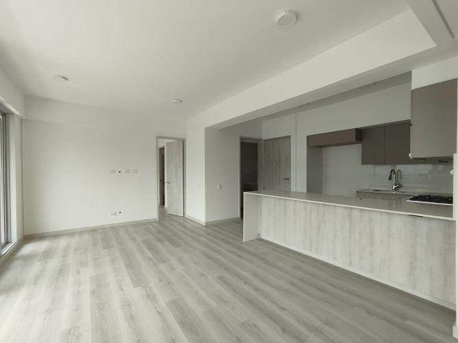 Apartamento de 2 alcobas en arriendo en El Poblado, Medellín, 94 m² · foto 3 de 14