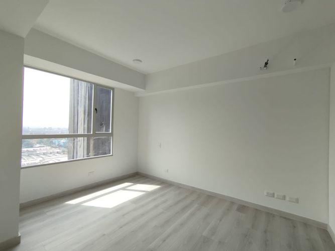 Apartamento de 2 alcobas en arriendo en El Poblado, Medellín, 94 m² · foto 6 de 14