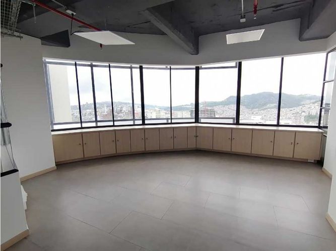 Oficina en arriendo en Cable, Manizales, 119 m² · foto 2 de 6