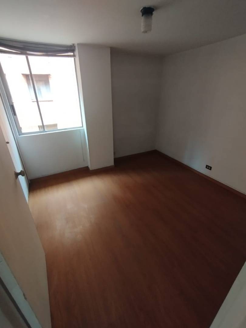 Apartamento en venta en Mirandela, Bogotá · foto 9 de 17